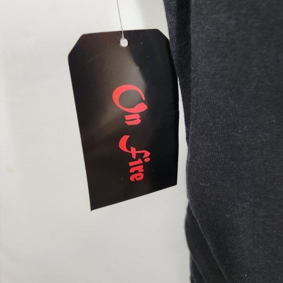 On Fire Sleeveless Printed‎ Graphic Tee Shirt in Black - Size Medium - Picture 5 of 6